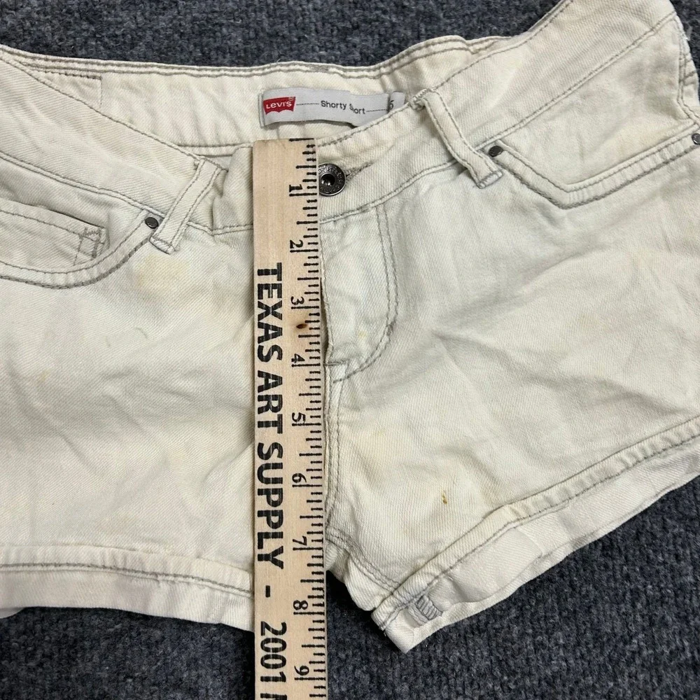 Levi's Shorty Short Womens Size 5 Off-White Low Rise Casual Summer Denim Stained